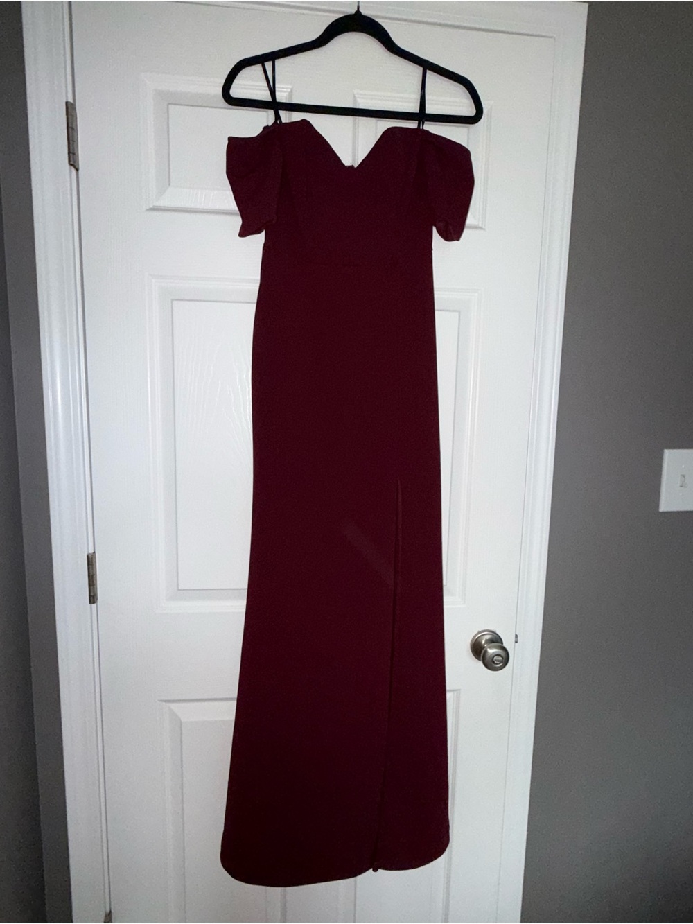 Elegant Off-Shoulder Burgundy Evening Dress